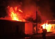 Disinformasi Mengamuk, Kantor Tambang PT RCP Dibakar Massa