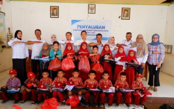 Pemerintah Desa Sanggula Dukung Program SETARA Bidang Pendidikan, Salurkan 30 Paket Seragam Sekolah Gratis bagi Siswa SD dan SMP