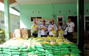 Pemerintah Kecamatan Moramo Utara Berhasil Perjuangkan Tambahan Kuota Gerakan Pangan Murah, 5 Ton Beras dan Minyak Goreng Disalurkan untuk Masyarakat